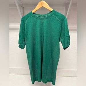 Lululemon Metal Vent (Medium)